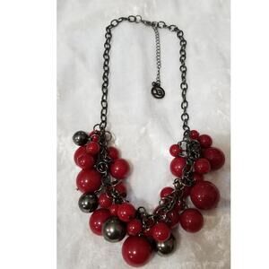 EL Erica Lyons 18" w/ 4" ext. red cluster necklace 1.1576